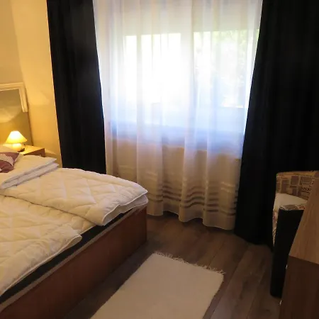 Kovirag Apartment *